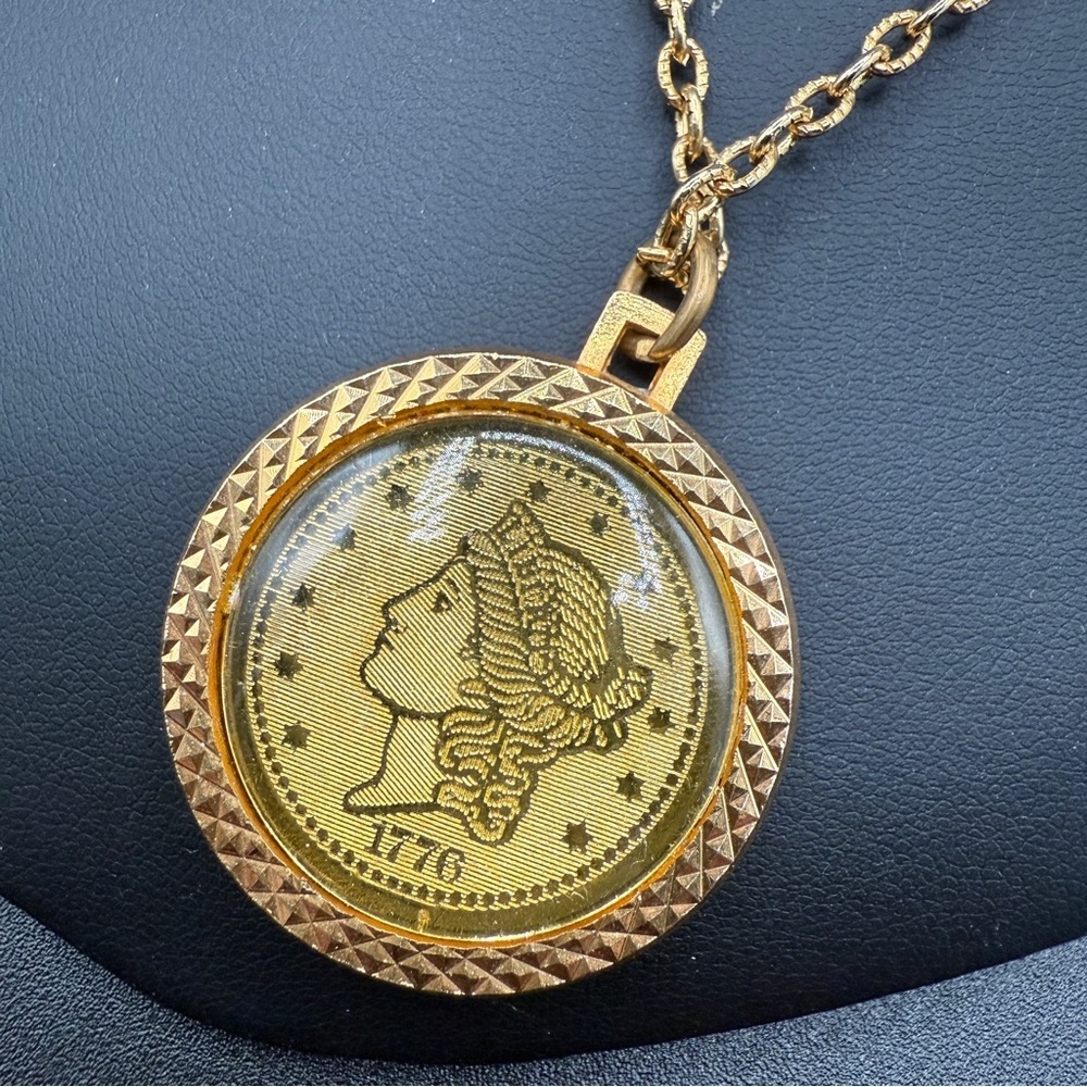 Vintage 1976 Double Sided Bicentennial Faux Gold Coin Pendant Necklace